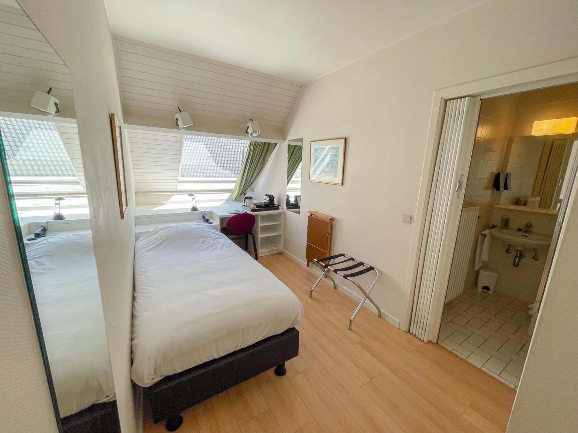 Hotel Priorij Corsendonk Oud-Turnhout Esterno foto